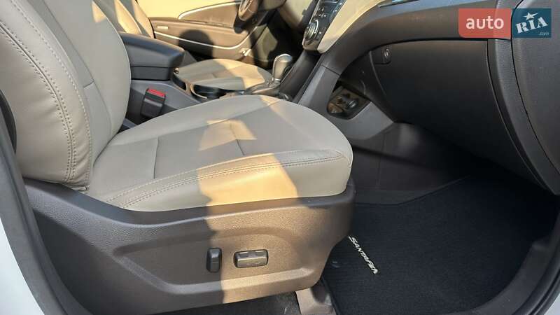 Позашляховик / Кросовер Hyundai Santa FE 2016 в Рівному фото 39 Позашляховик / Кросовер Hyundai Santa FE 2016 в Рівному