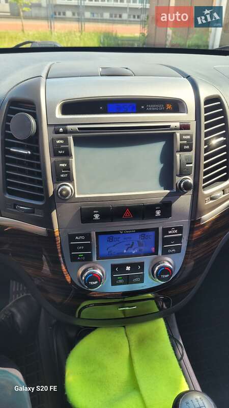 Позашляховик / Кросовер Hyundai Santa FE 2011 в Сумах