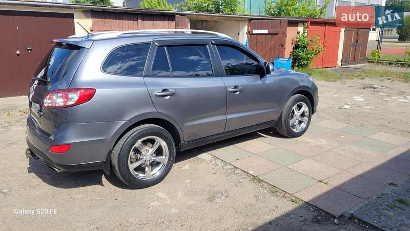 Позашляховик / Кросовер Hyundai Santa FE 2011 в Сумах