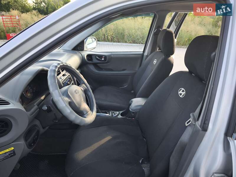 Внедорожник / Кроссовер Hyundai Santa FE 2004 в Жмеринке