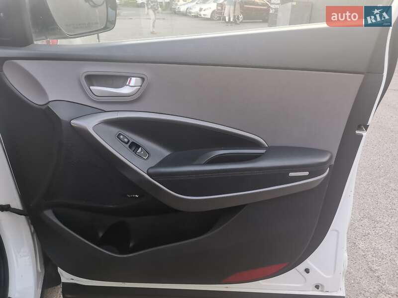 Позашляховик / Кросовер Hyundai Santa FE 2012 в Києві фото 11 Позашляховик / Кросовер Hyundai Santa FE 2012 в Києві