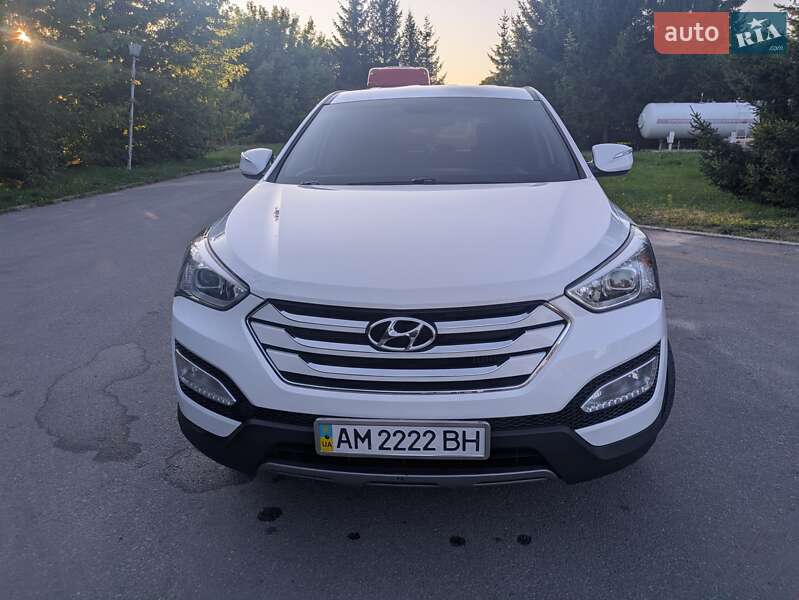 Позашляховик / Кросовер Hyundai Santa FE 2014 в Бердичеві фото 3 Позашляховик / Кросовер Hyundai Santa FE 2014 в Бердичеві