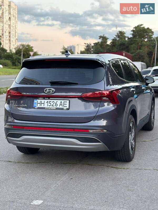 Внедорожник / Кроссовер Hyundai Santa FE 2021 в Киеве