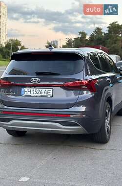 Внедорожник / Кроссовер Hyundai Santa FE 2021 в 