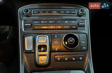 Внедорожник / Кроссовер Hyundai Santa FE 2021 в 