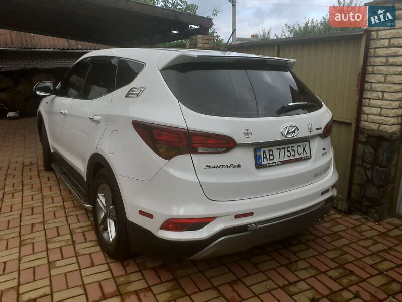 Позашляховик / Кросовер Hyundai Santa FE 2017 в Вінниці