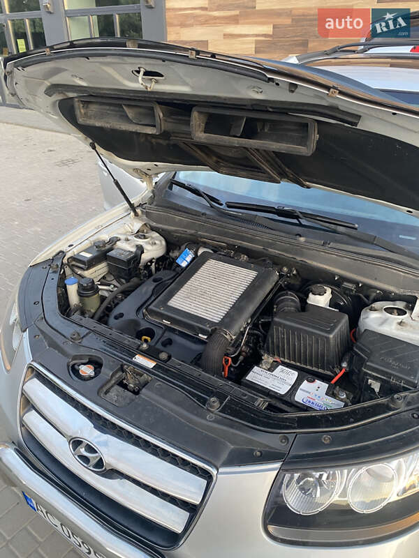 Позашляховик / Кросовер Hyundai Santa FE 2007 в Володимирі