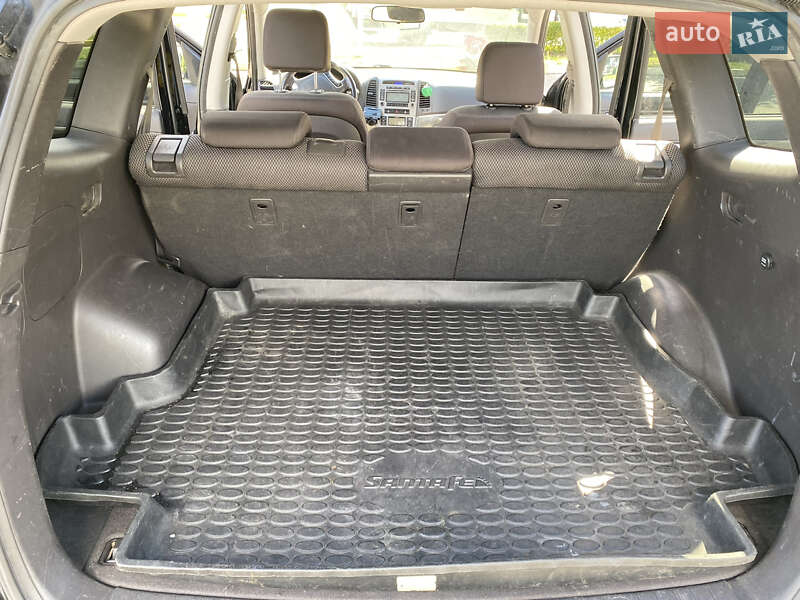 Позашляховик / Кросовер Hyundai Santa FE 2011 в Бучі