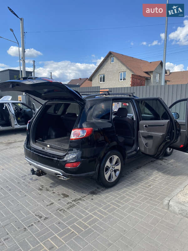 Позашляховик / Кросовер Hyundai Santa FE 2011 в Бучі