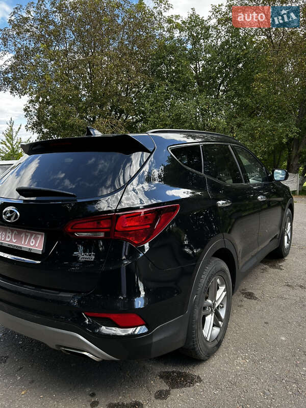 Позашляховик / Кросовер Hyundai Santa FE 2016 в Рівному