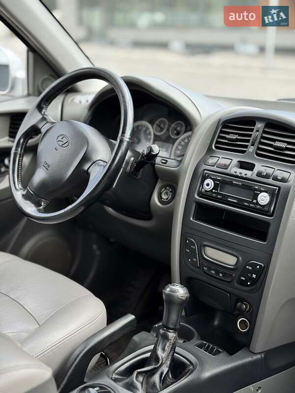 Внедорожник / Кроссовер Hyundai Santa FE 2005 в Кривом Роге фото 9 Внедорожник / Кроссовер Hyundai Santa FE 2005 в Кривом Роге