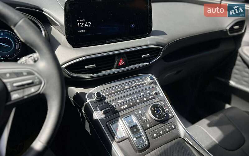 Внедорожник / Кроссовер Hyundai Santa FE 2023 в Ивано-Франковске