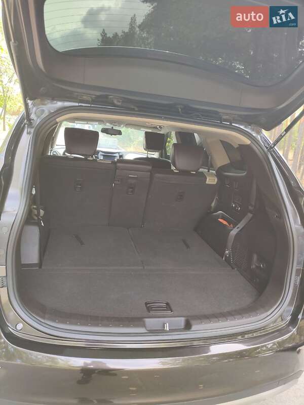 Внедорожник / Кроссовер Hyundai Santa FE 2016 в Киеве