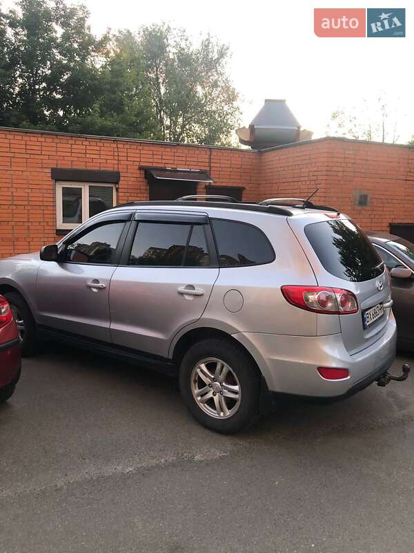 Позашляховик / Кросовер Hyundai Santa FE 2010 в Києві