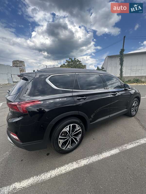 Позашляховик / Кросовер Hyundai Santa FE 2019 в Одесі