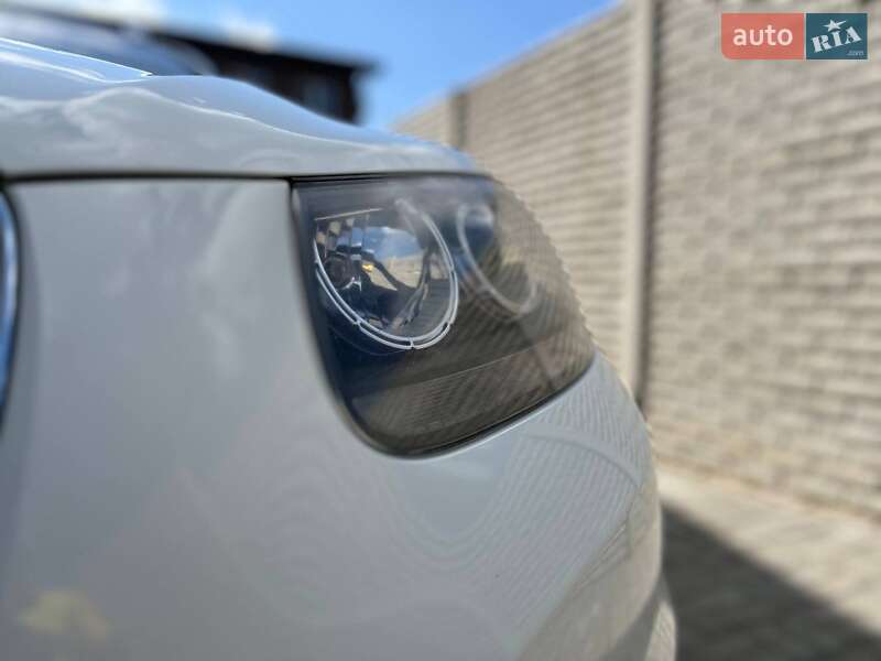 Позашляховик / Кросовер Hyundai Santa FE 2011 в Харкові