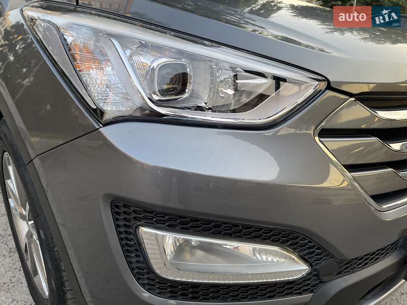 Внедорожник / Кроссовер Hyundai Santa FE 2014 в Луцке