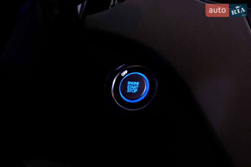 Позашляховик / Кросовер Hyundai Santa FE 2016 в Одесі