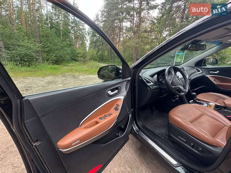 Позашляховик / Кросовер Hyundai Santa FE 2016 в Броварах