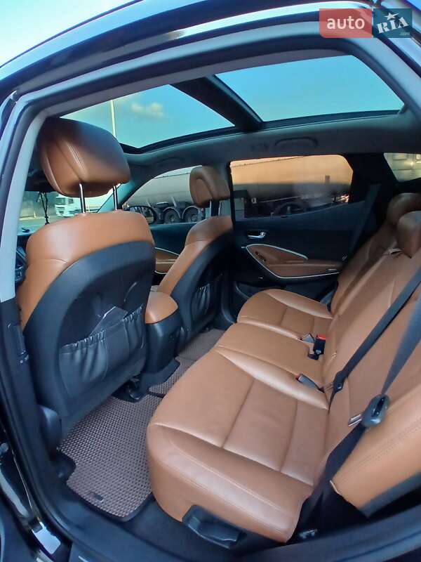 Позашляховик / Кросовер Hyundai Santa FE 2016 в Дніпрі