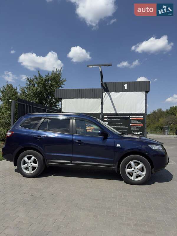 Внедорожник / Кроссовер Hyundai Santa FE 2009 в Ватутино