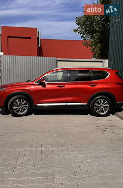 Внедорожник / Кроссовер Hyundai Santa FE 2019 в 