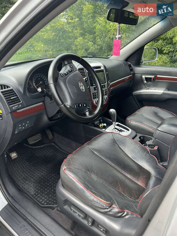 Позашляховик / Кросовер Hyundai Santa FE 2007 в Володимирі