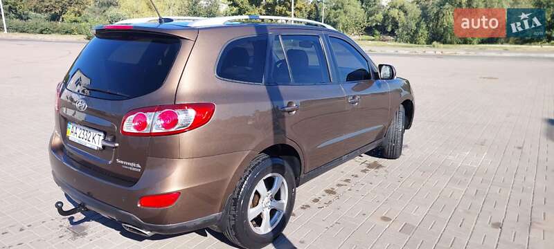 Позашляховик / Кросовер Hyundai Santa FE 2011 в Києві