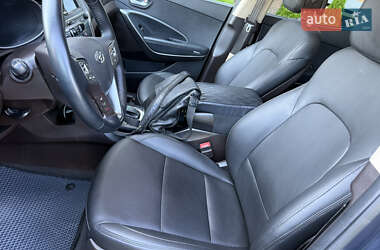 Внедорожник / Кроссовер Hyundai Santa FE 2017 в 