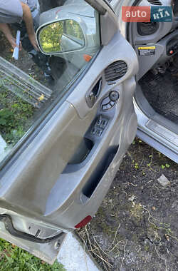 Позашляховик / Кросовер Hyundai Santa FE 2002 в 
