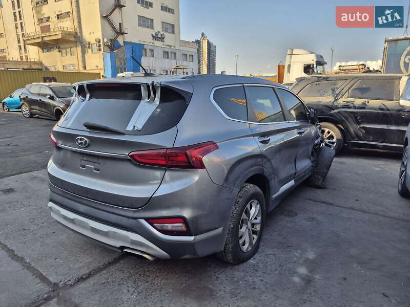 Внедорожник / Кроссовер Hyundai Santa FE 2019 в Одессе