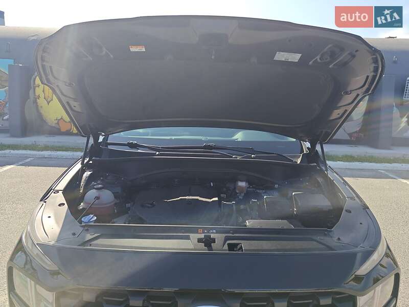 Внедорожник / Кроссовер Hyundai Santa FE 2023 в Киеве