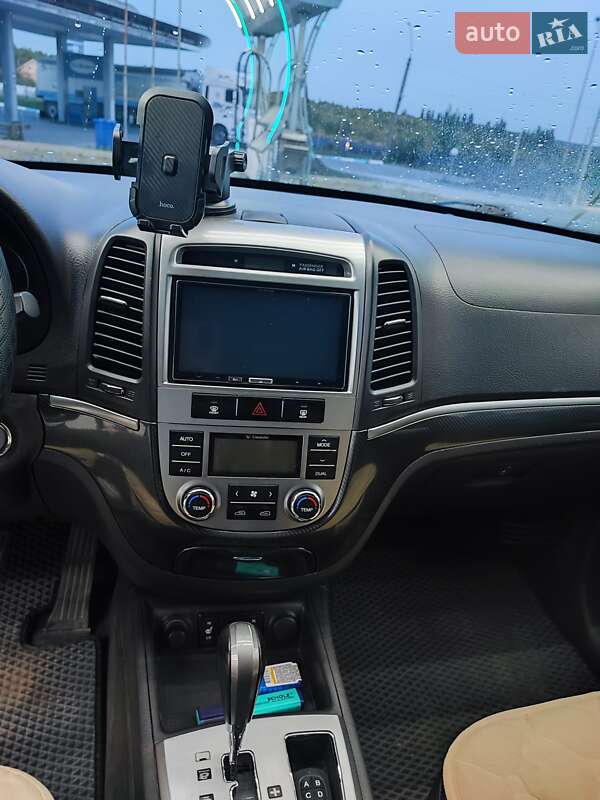 Внедорожник / Кроссовер Hyundai Santa FE 2010 в Хмельницком