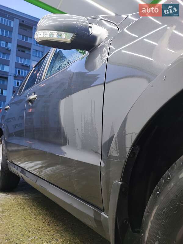 Внедорожник / Кроссовер Hyundai Santa FE 2010 в Хмельницком