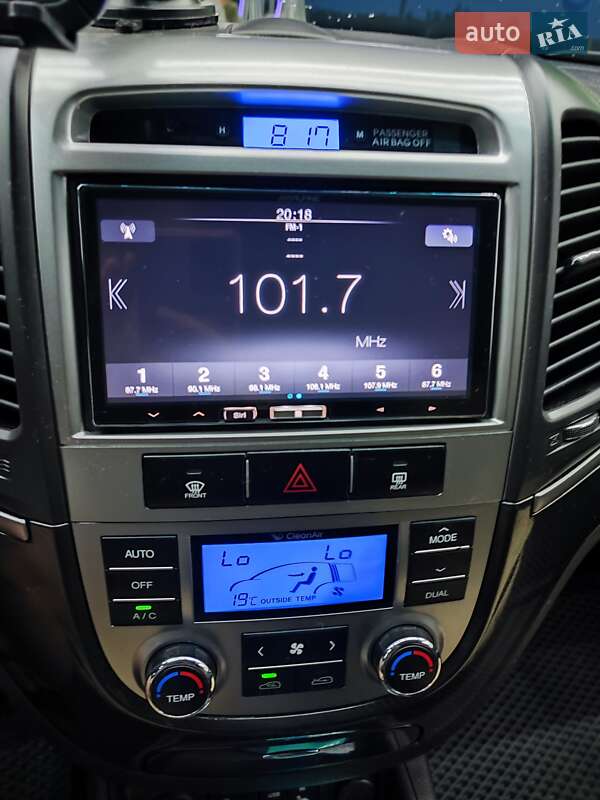 Внедорожник / Кроссовер Hyundai Santa FE 2010 в Хмельницком