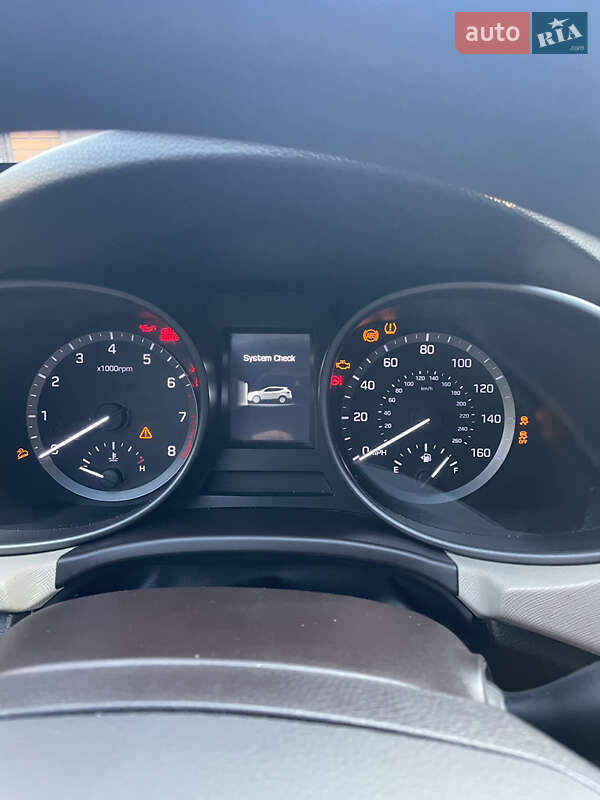 Позашляховик / Кросовер Hyundai Santa FE 2016 в Києві