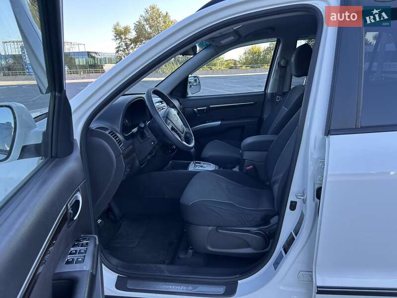 Позашляховик / Кросовер Hyundai Santa FE 2011 в Києві
