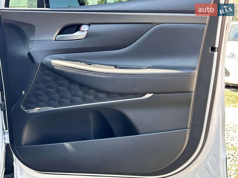 Внедорожник / Кроссовер Hyundai Santa FE 2020 в Одессе