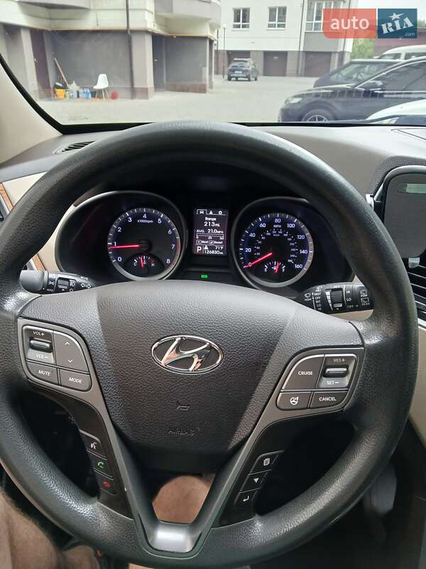 Внедорожник / Кроссовер Hyundai Santa FE 2015 в Ивано-Франковске