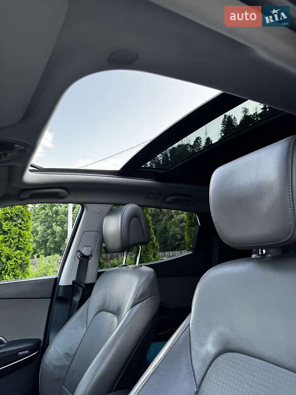 Внедорожник / Кроссовер Hyundai Santa FE 2013 в Киеве