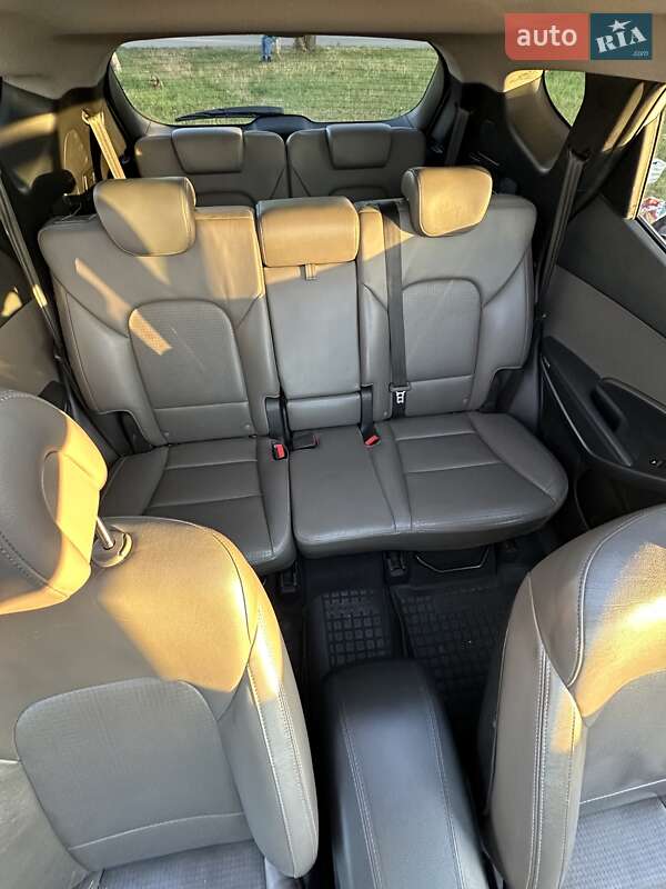 Внедорожник / Кроссовер Hyundai Santa FE 2013 в Киеве
