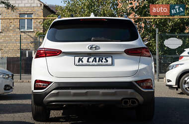 Внедорожник / Кроссовер Hyundai Santa FE 2019 в 