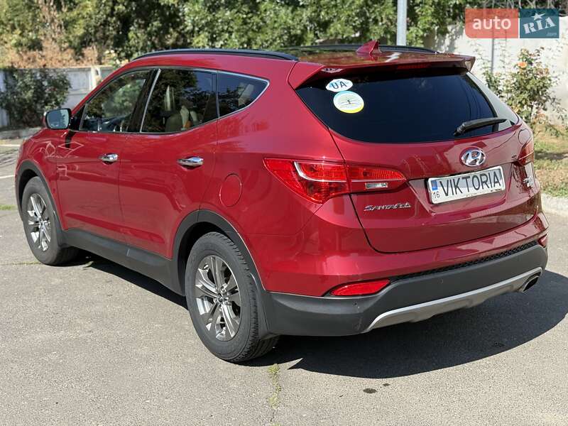 Позашляховик / Кросовер Hyundai Santa FE 2014 в Одесі