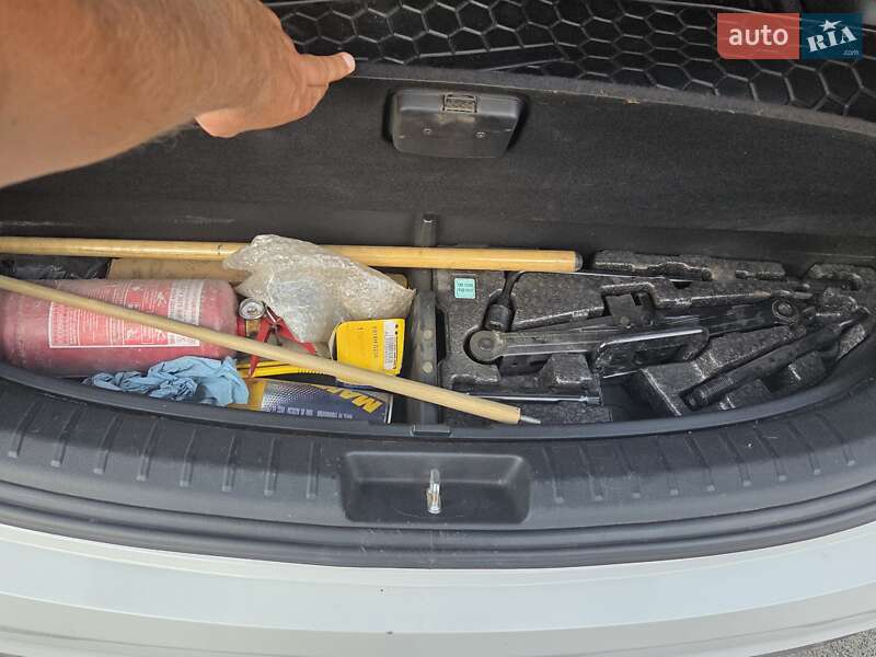 Позашляховик / Кросовер Hyundai Santa FE 2017 в Ставищі