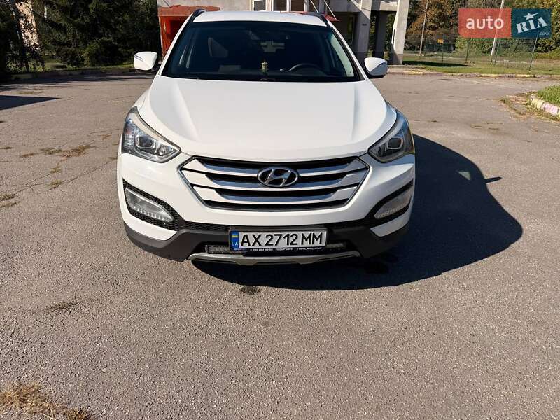 Позашляховик / Кросовер Hyundai Santa FE 2013 в Харкові