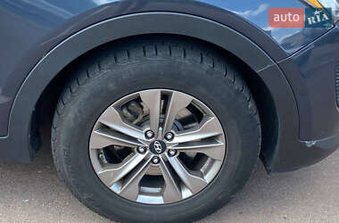 Внедорожник / Кроссовер Hyundai Santa FE 2015 в 