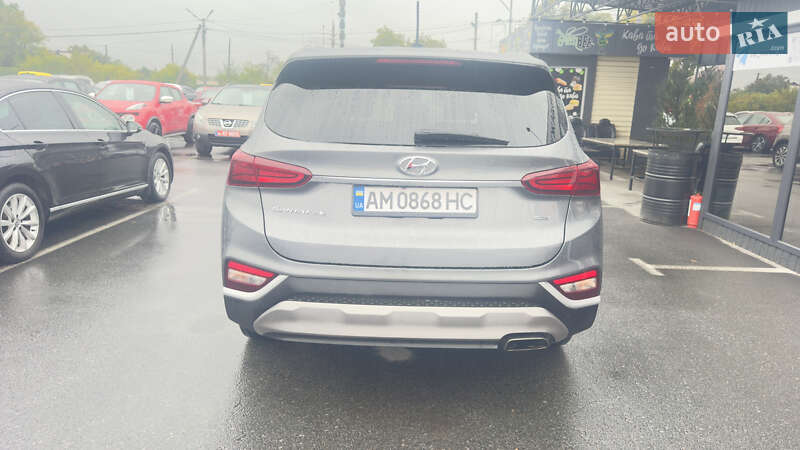 Внедорожник / Кроссовер Hyundai Santa FE 2018 в Житомире
