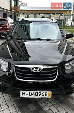 Внедорожник / Кроссовер Hyundai Santa FE 2010 в 