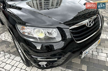 Внедорожник / Кроссовер Hyundai Santa FE 2010 в 
