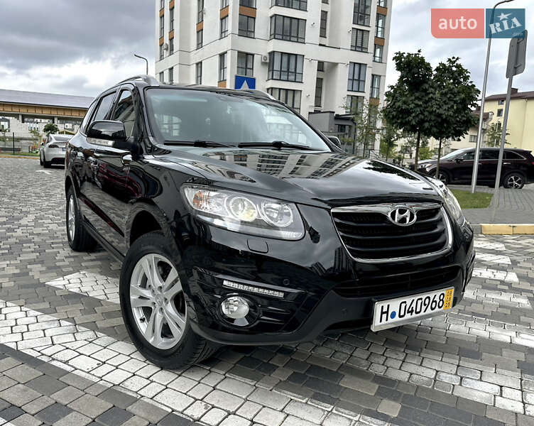 Внедорожник / Кроссовер Hyundai Santa FE 2010 в 